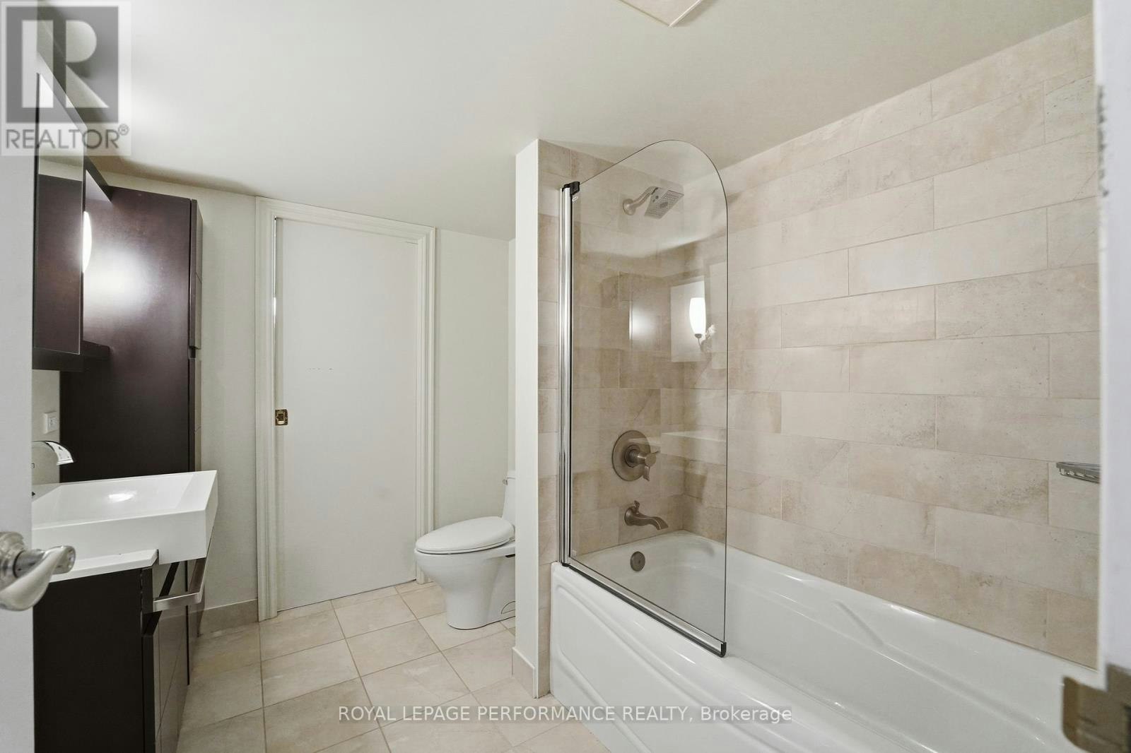 1601-160 George Street, Ottawa, ON, K1N 9M2 - 32