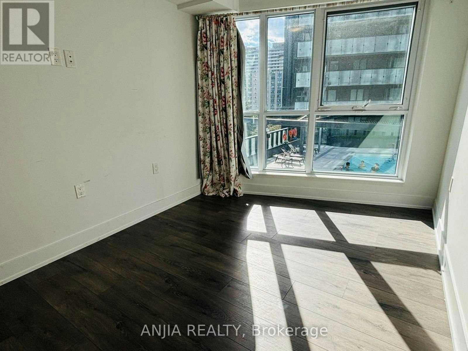 622-585 Bloor Street E, Toronto, ON, M4W 0B3 - 4