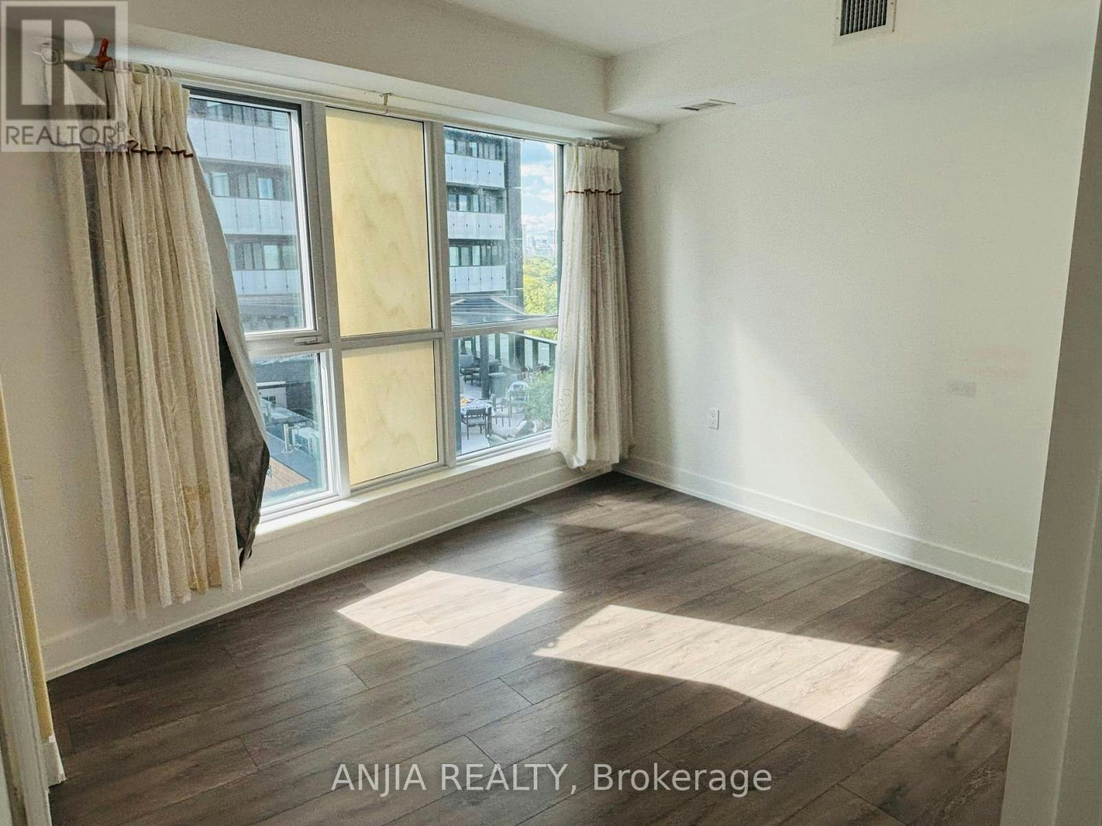 622-585 Bloor Street E, Toronto, ON, M4W 0B3 - 6