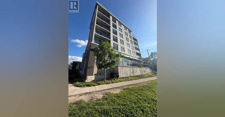 F412-275 Larch Street, Waterloo, ON, N2L 3R2