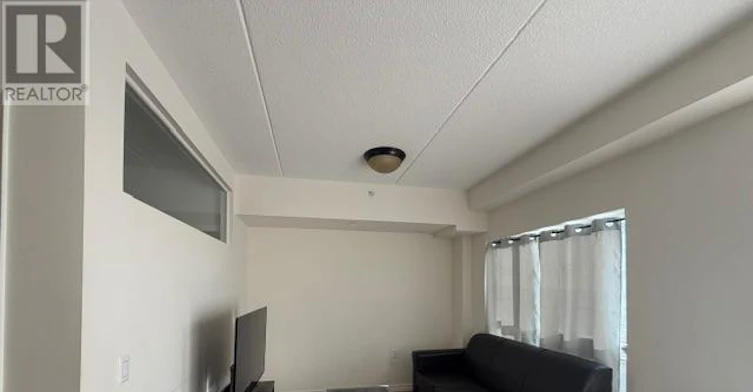 F412-275 Larch Street, Waterloo, ON, N2L 3R2 - 5