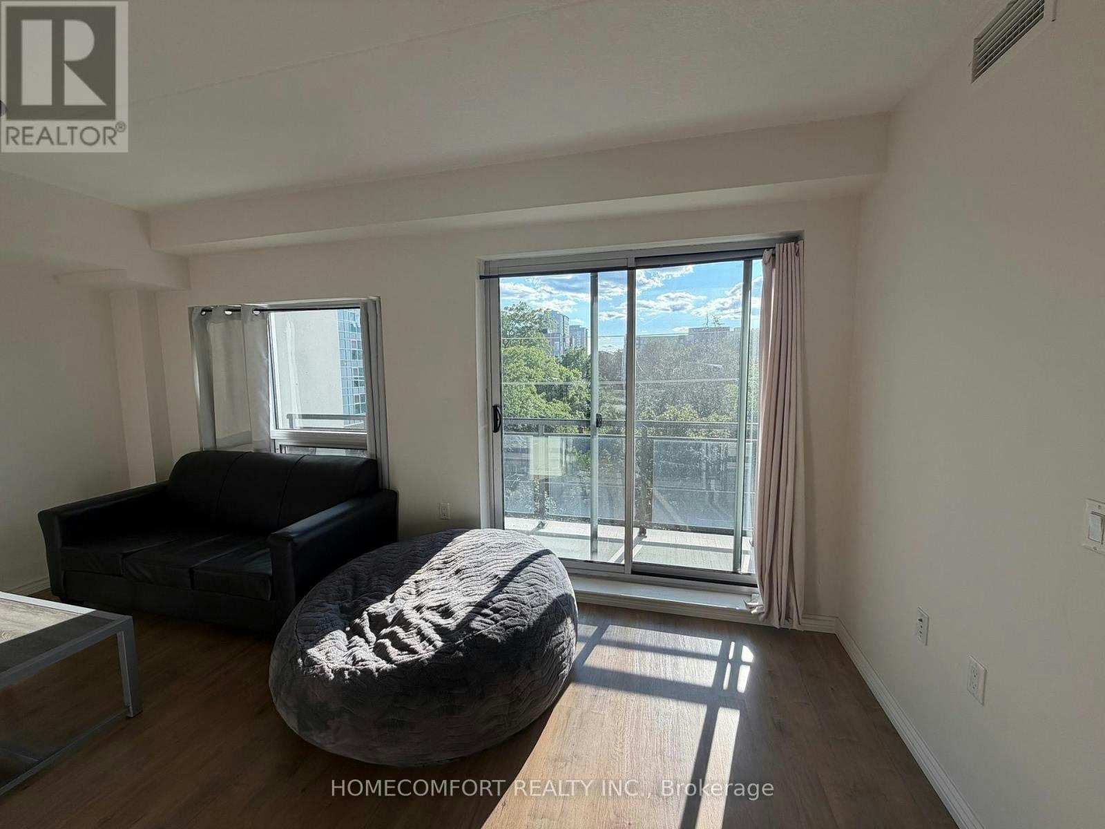 F412-275 Larch Street, Waterloo, ON, N2L 3R2 - 8
