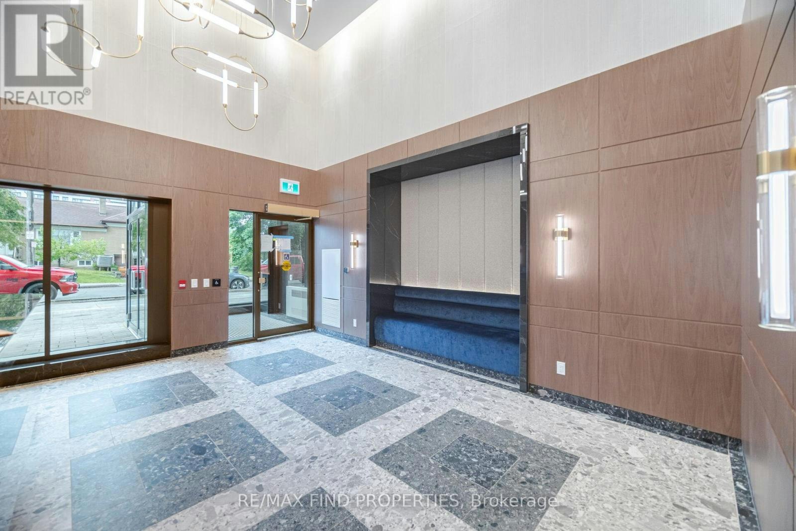 910-6 Greenbriar Road, Toronto, ON, M2K 0H6 - 4