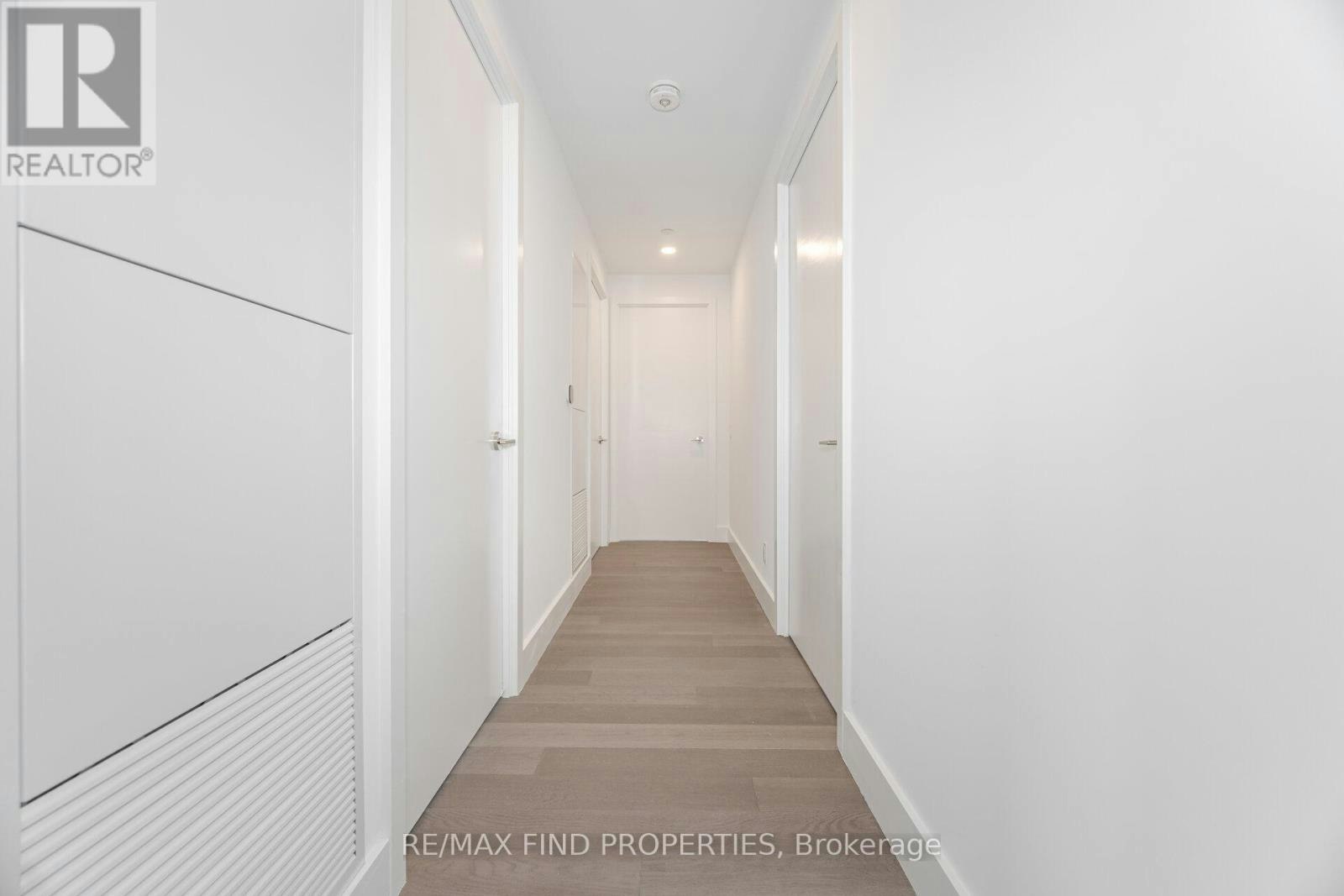 910-6 Greenbriar Road, Toronto, ON, M2K 0H6 - 20