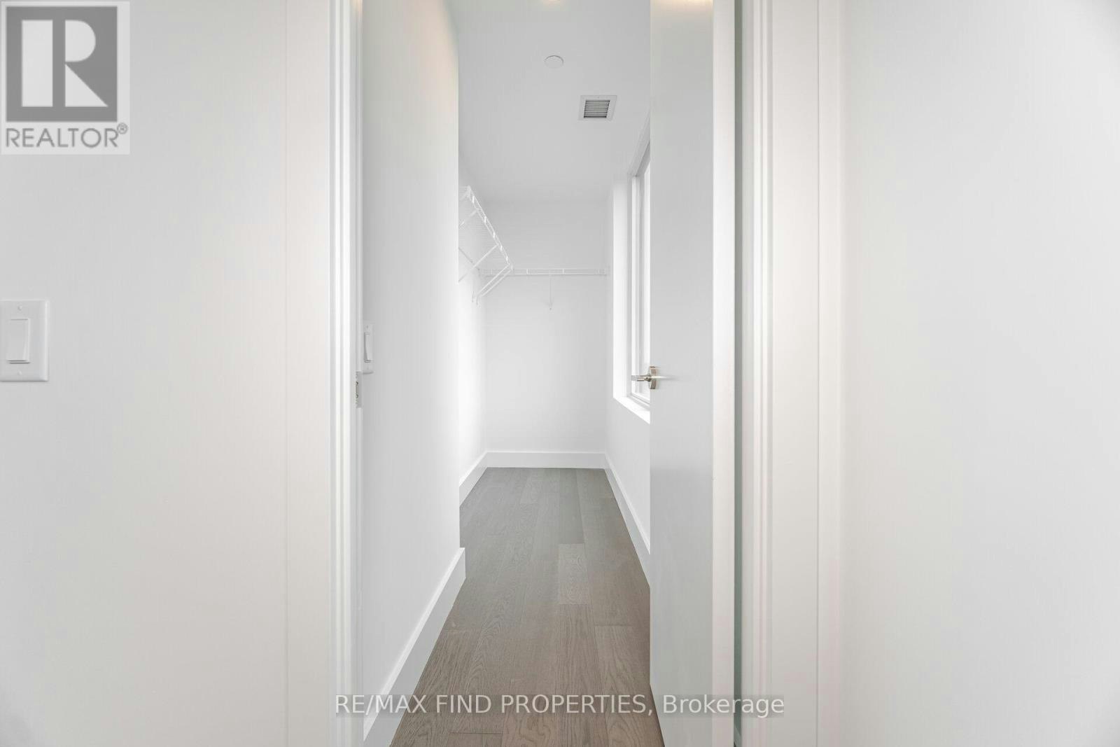 910-6 Greenbriar Road, Toronto, ON, M2K 0H6 - 27