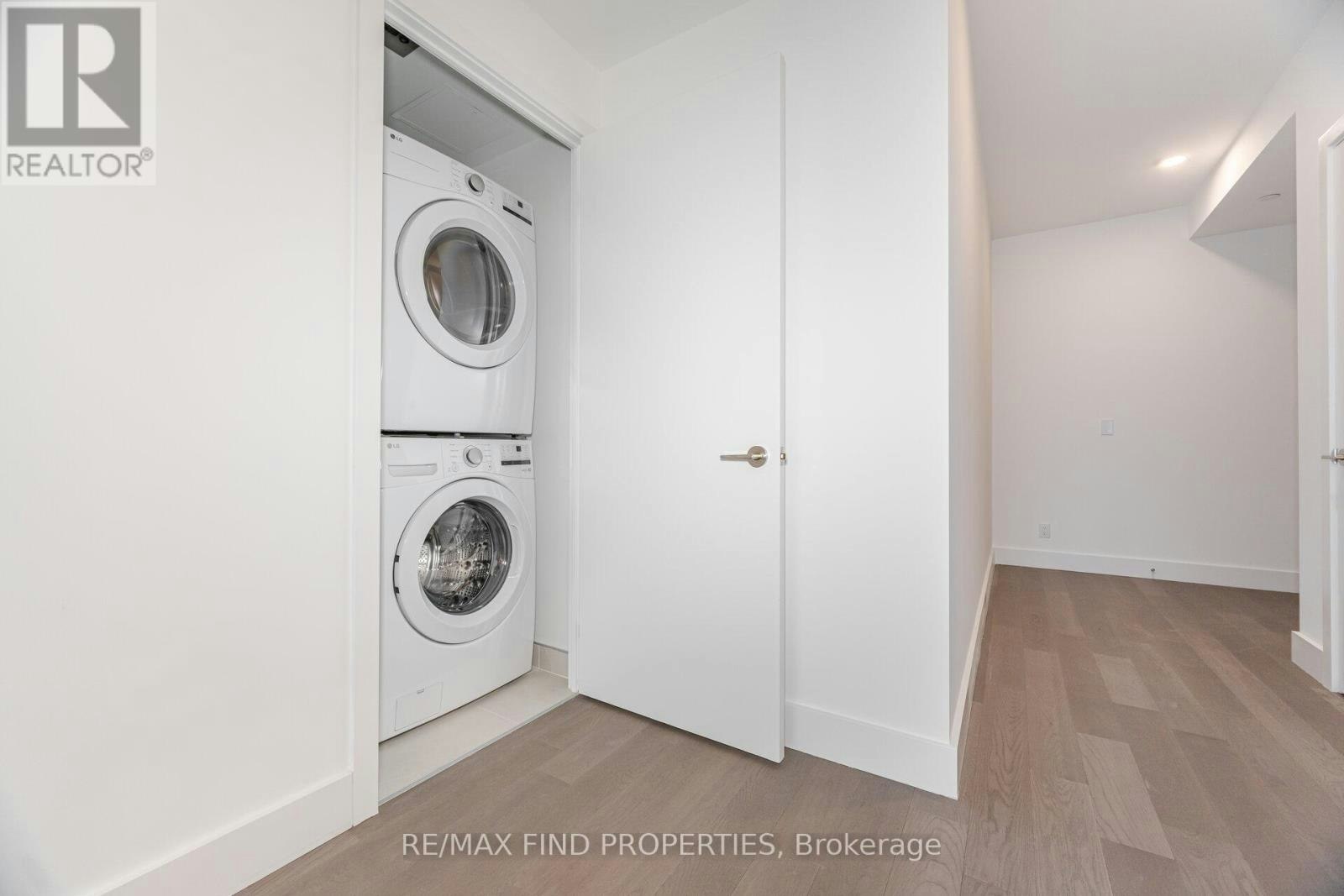 910-6 Greenbriar Road, Toronto, ON, M2K 0H6 - 33