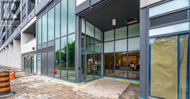 910-6 Greenbriar Road, Toronto, ON, M2K 0H6 - 3