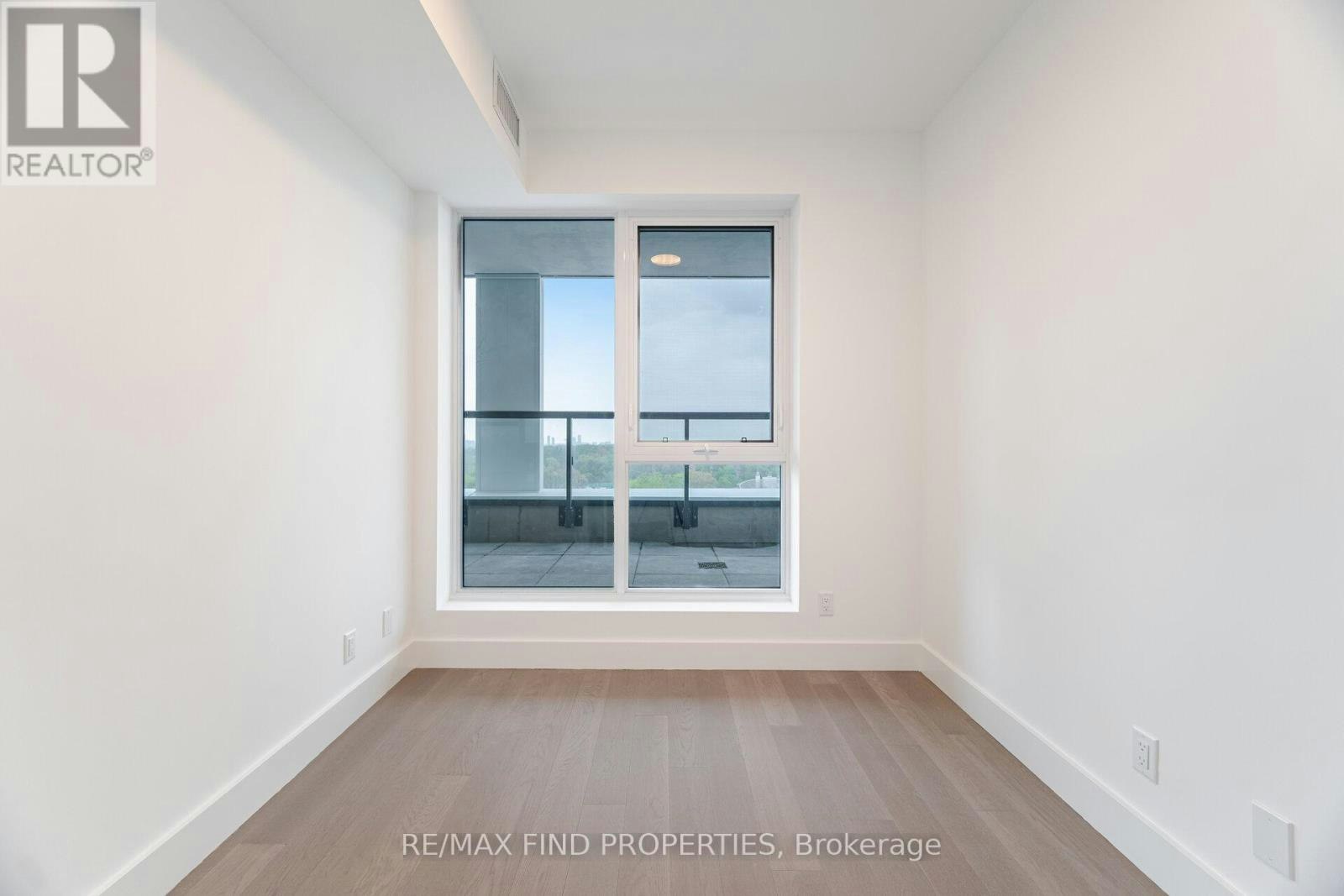 910-6 Greenbriar Road, Toronto, ON, M2K 0H6 - 30