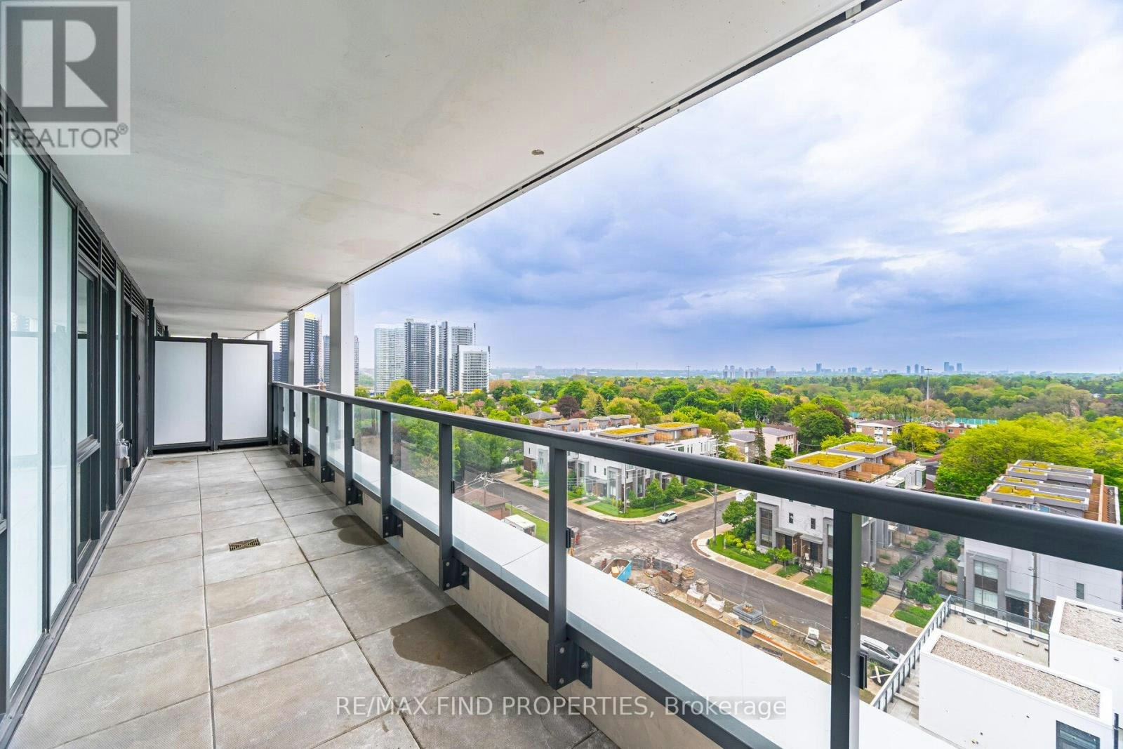910-6 Greenbriar Road, Toronto, ON, M2K 0H6 - 37
