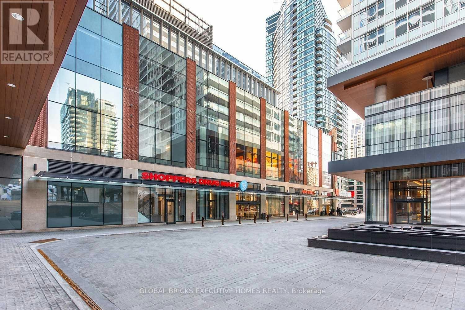 2206-17 Bathurst Street, Toronto, ON, M5V 0N1 - 2