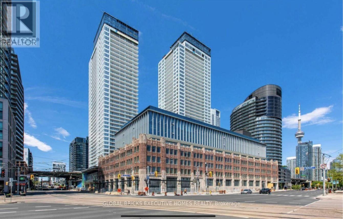 2206-17 Bathurst Street, Toronto, ON, M5V 0N1