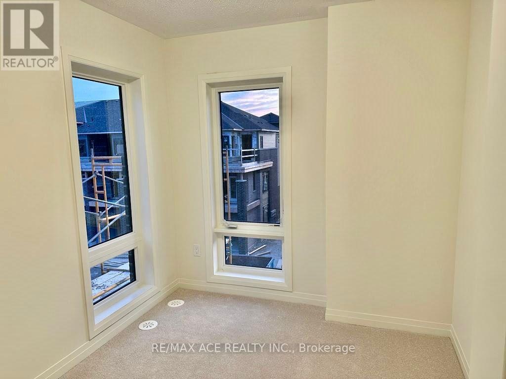 25 Emmas Way, Whitby, ON, L1R 3K4 - 16