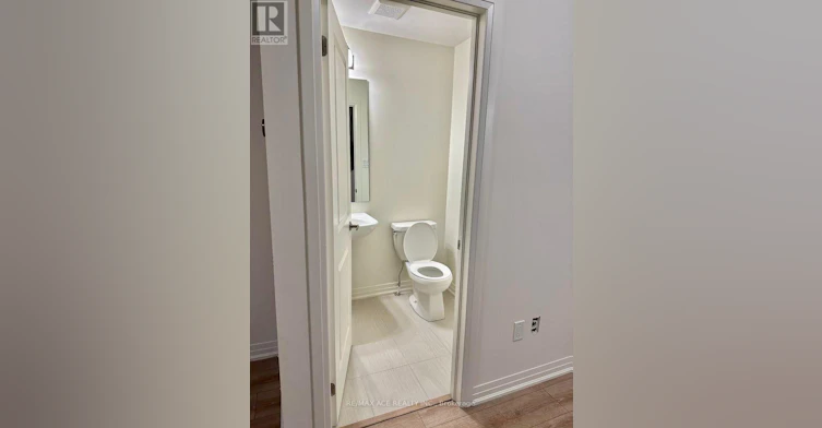 25 Emmas Way, Whitby, ON, L1R 3K4 - 10