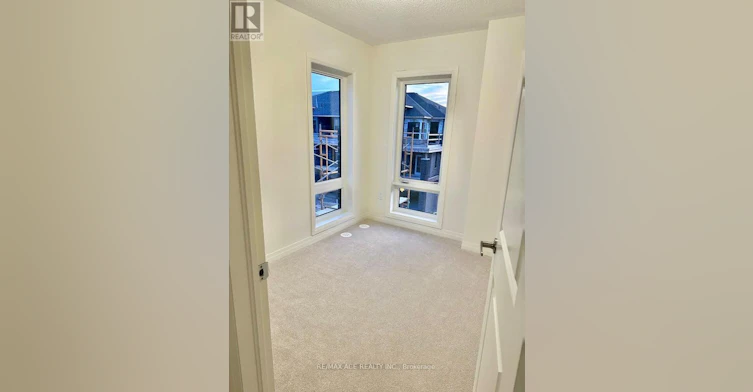 25 Emmas Way, Whitby, ON, L1R 3K4 - 13