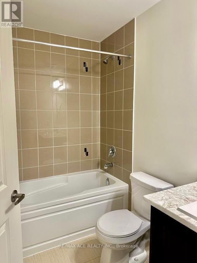25 Emmas Way, Whitby, ON, L1R 3K4 - 12