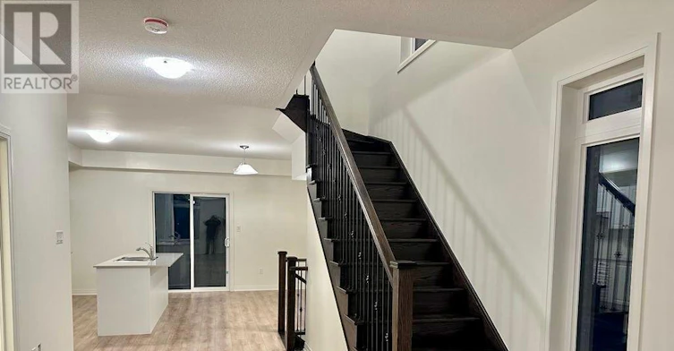 25 Emmas Way, Whitby, ON, L1R 3K4 - 8
