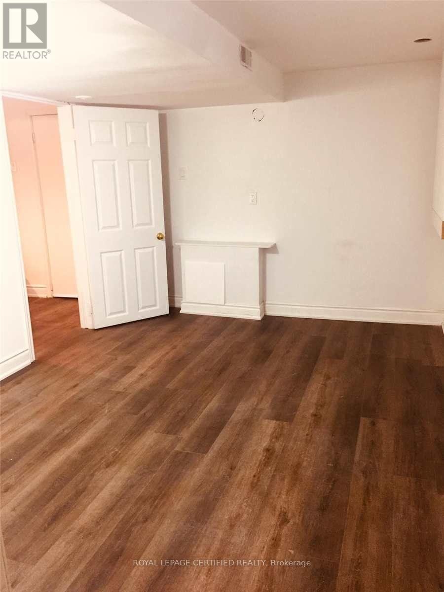 BASEMENT-2528 Symington Court, Mississauga, ON, L5N 4L4 - 7