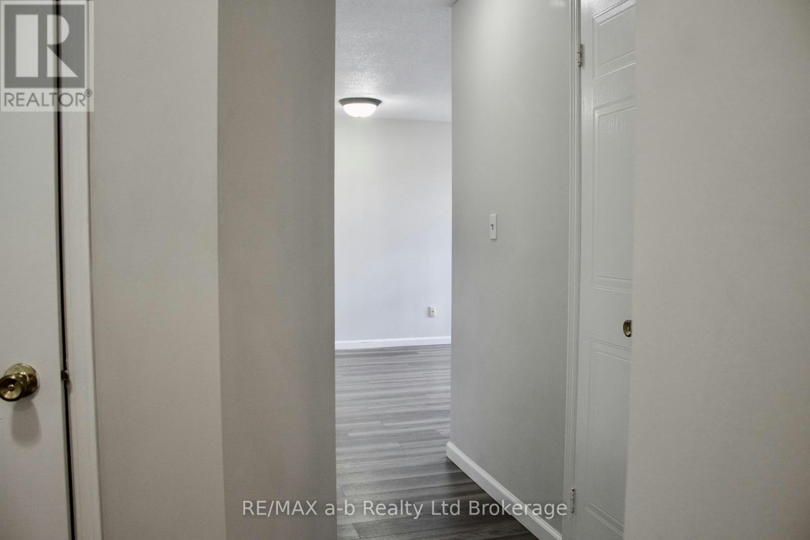 46-56 Hiawatha Road, Woodstock, ON, N4T 1P2 - 5