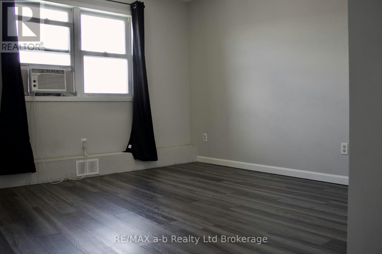 46-56 Hiawatha Road, Woodstock, ON, N4T 1P2 - 19