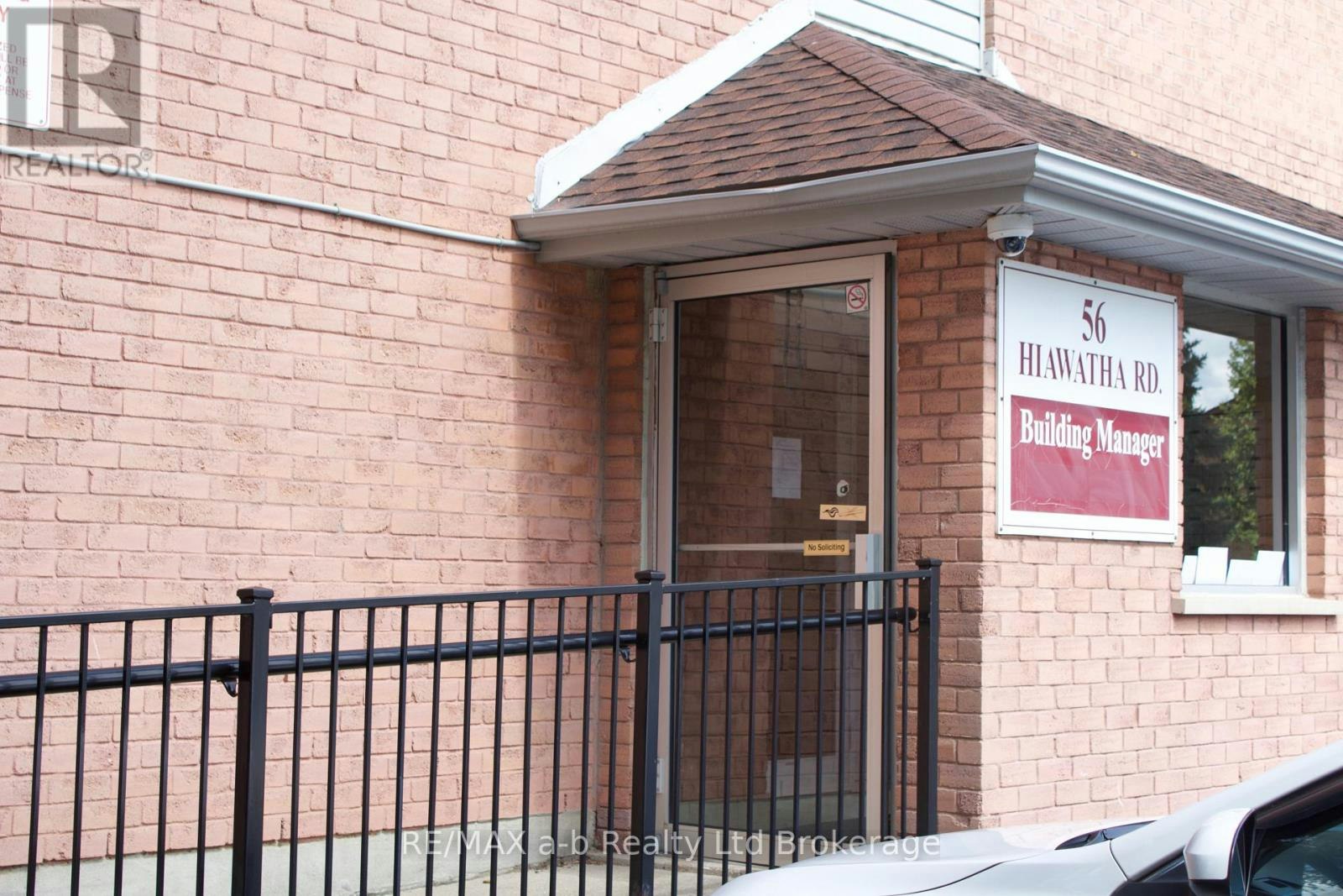 46-56 Hiawatha Road, Woodstock, ON, N4T 1P2 - 2