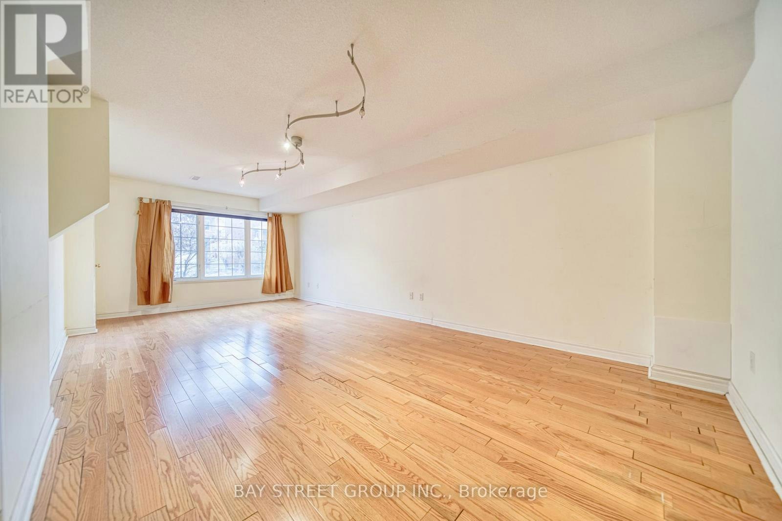 27 Orchid Road, Markham, ON, L3T 7T7 - 27