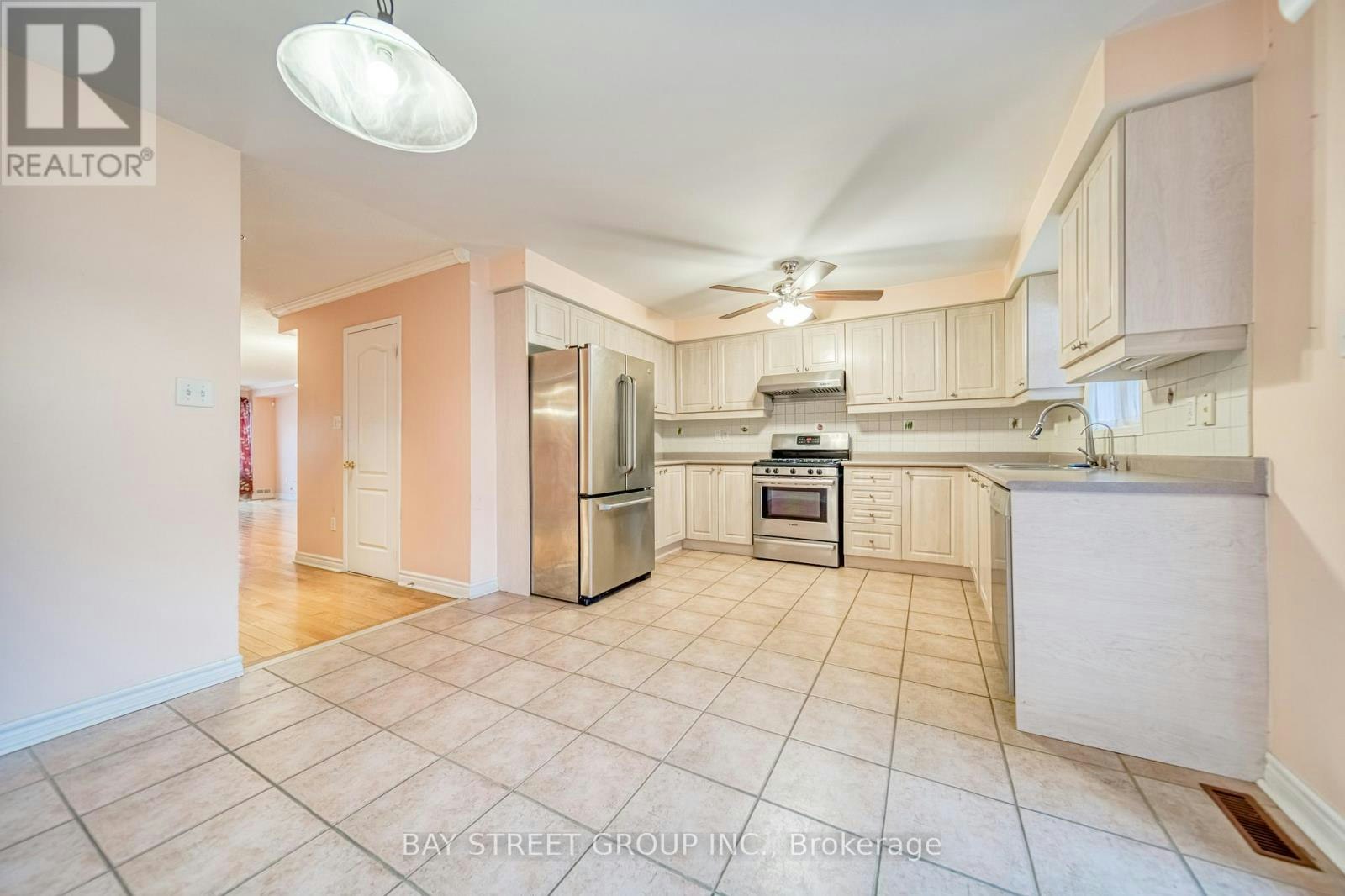 27 Orchid Road, Markham, ON, L3T 7T7 - 8