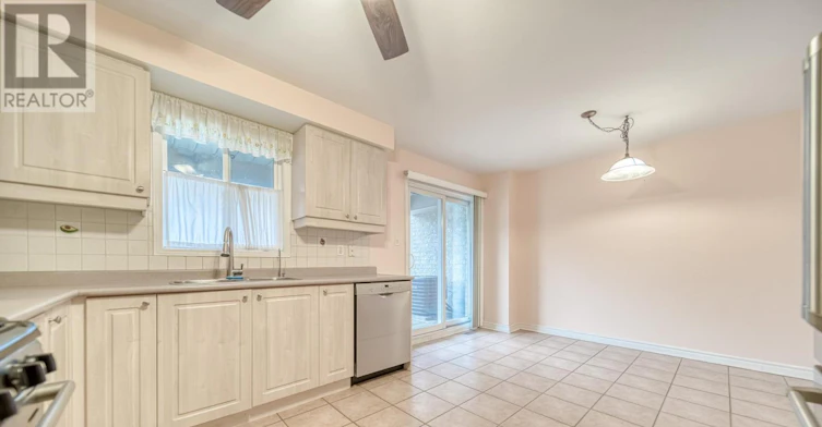 27 Orchid Road, Markham, ON, L3T 7T7 - 11