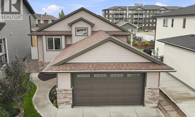 204 Cowan Crescent