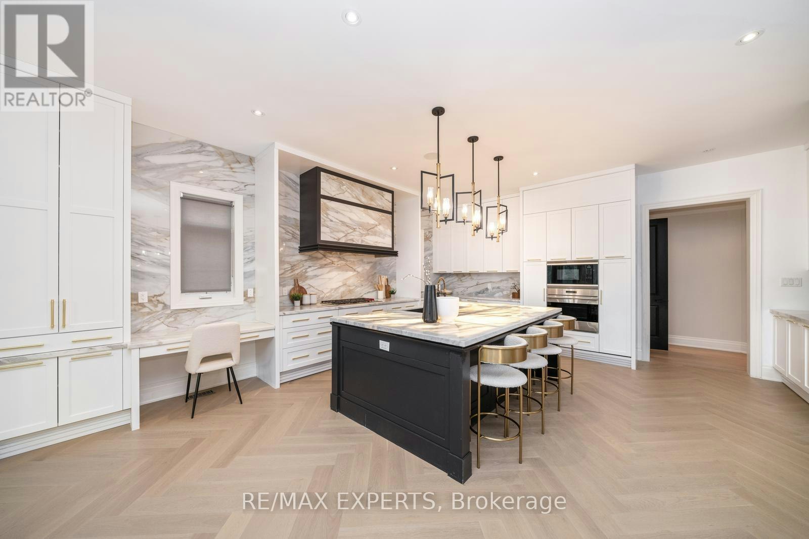 32 James Stokes Court, King, ON, L7B 1L6 - 16