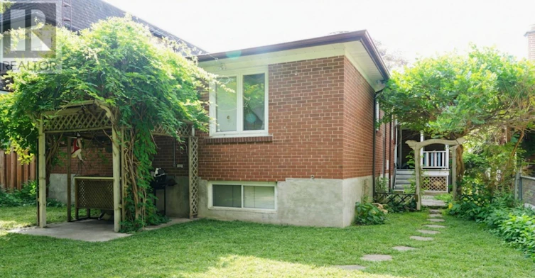 47 Heathview Avenue, Toronto, ON, M2K 2C2 - 4