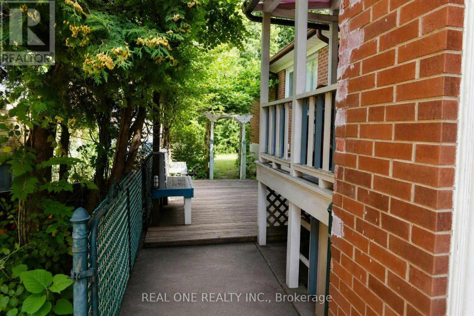 47 Heathview Avenue, Toronto, ON, M2K 2C2 - 2