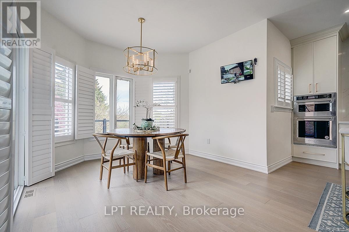 585 Holgate Circle, Newmarket, ON, L3X 1V8 - 17