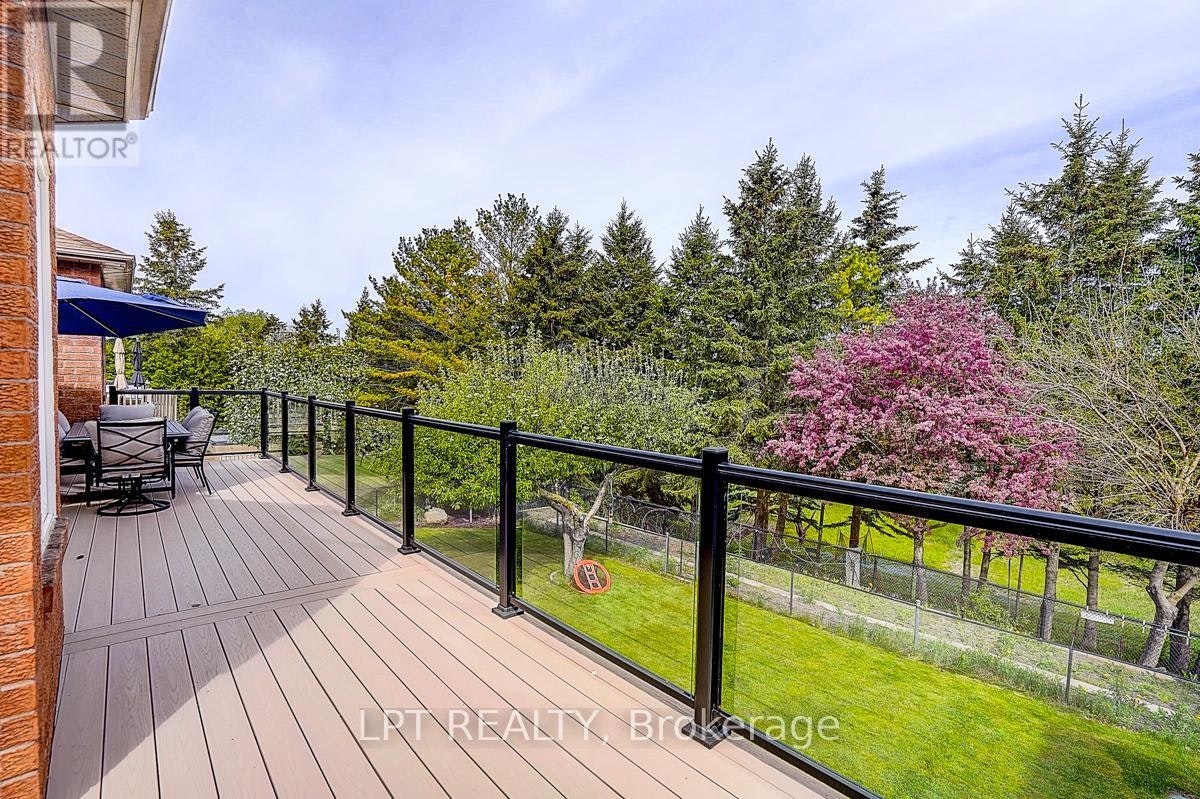 585 Holgate Circle, Newmarket, ON, L3X 1V8 - 19