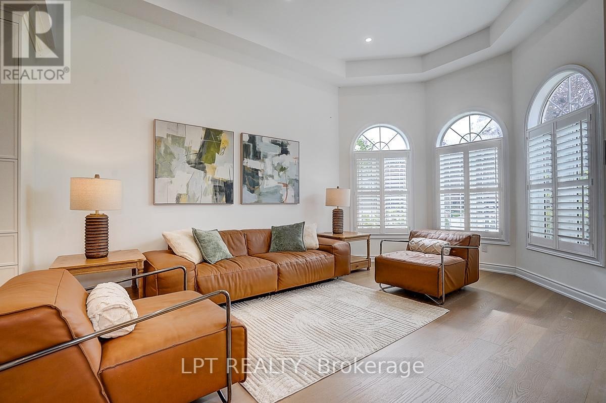 585 Holgate Circle, Newmarket, ON, L3X 1V8 - 7