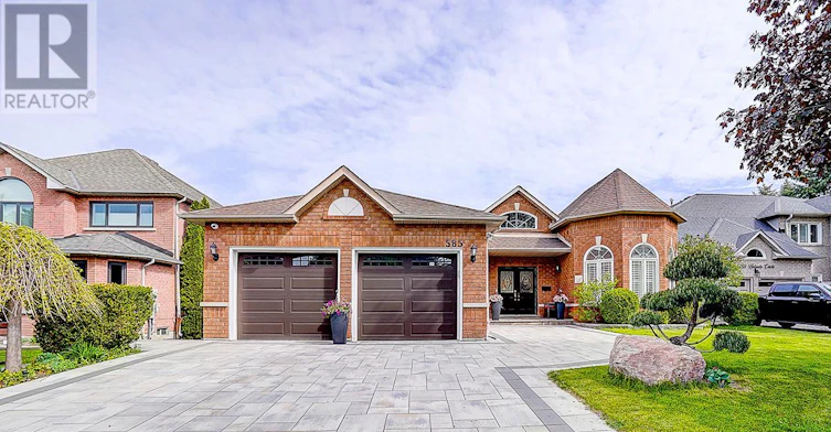 585 Holgate Circle, Newmarket, ON, L3X 1V8