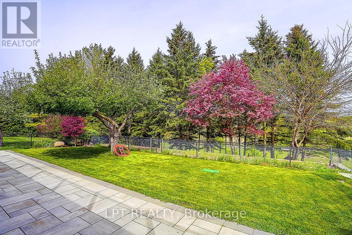 585 Holgate Circle, Newmarket, ON, L3X 1V8 - 42