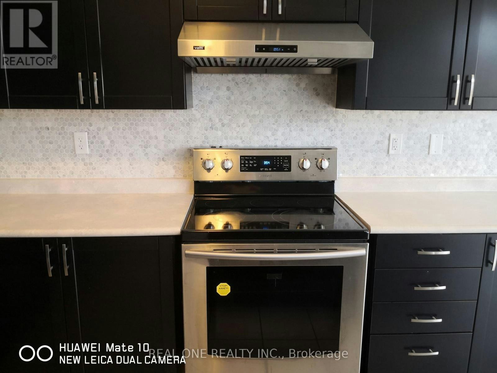 108 Hubner Avenue, Markham, ON, L6C 0R5 - 4