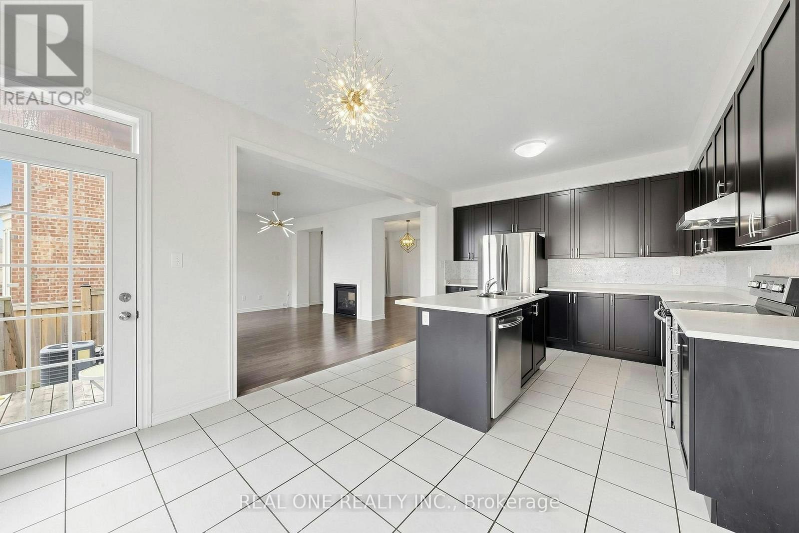 108 Hubner Avenue, Markham, ON, L6C 0R5 - 19