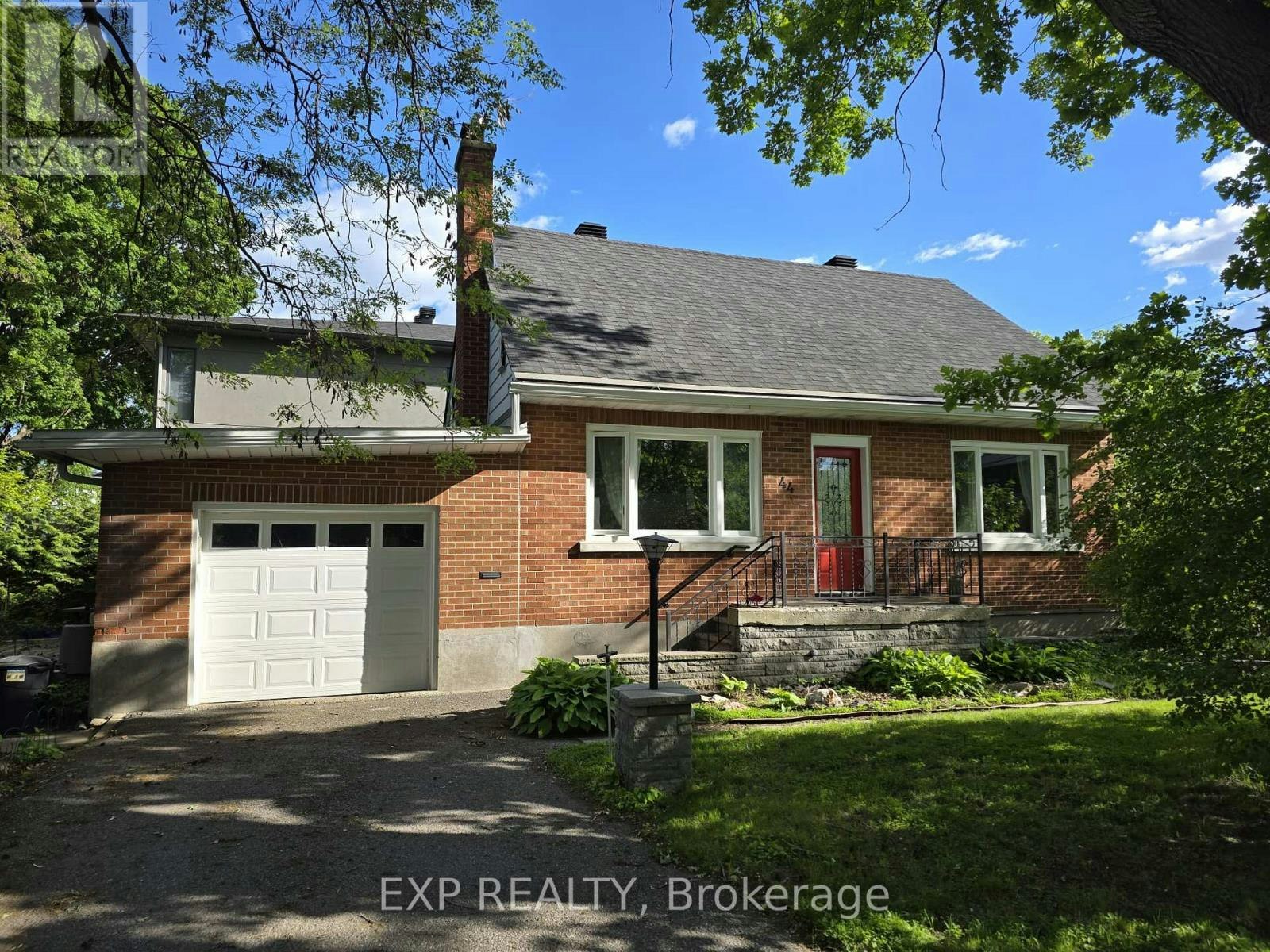 44 Clearview Avenue, Ottawa, ON, K1Y 2K5