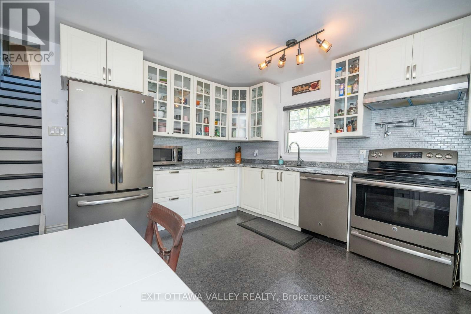 12476 60 Highway, North Algona Wilberforce, ON, K0J 1X0 - 10