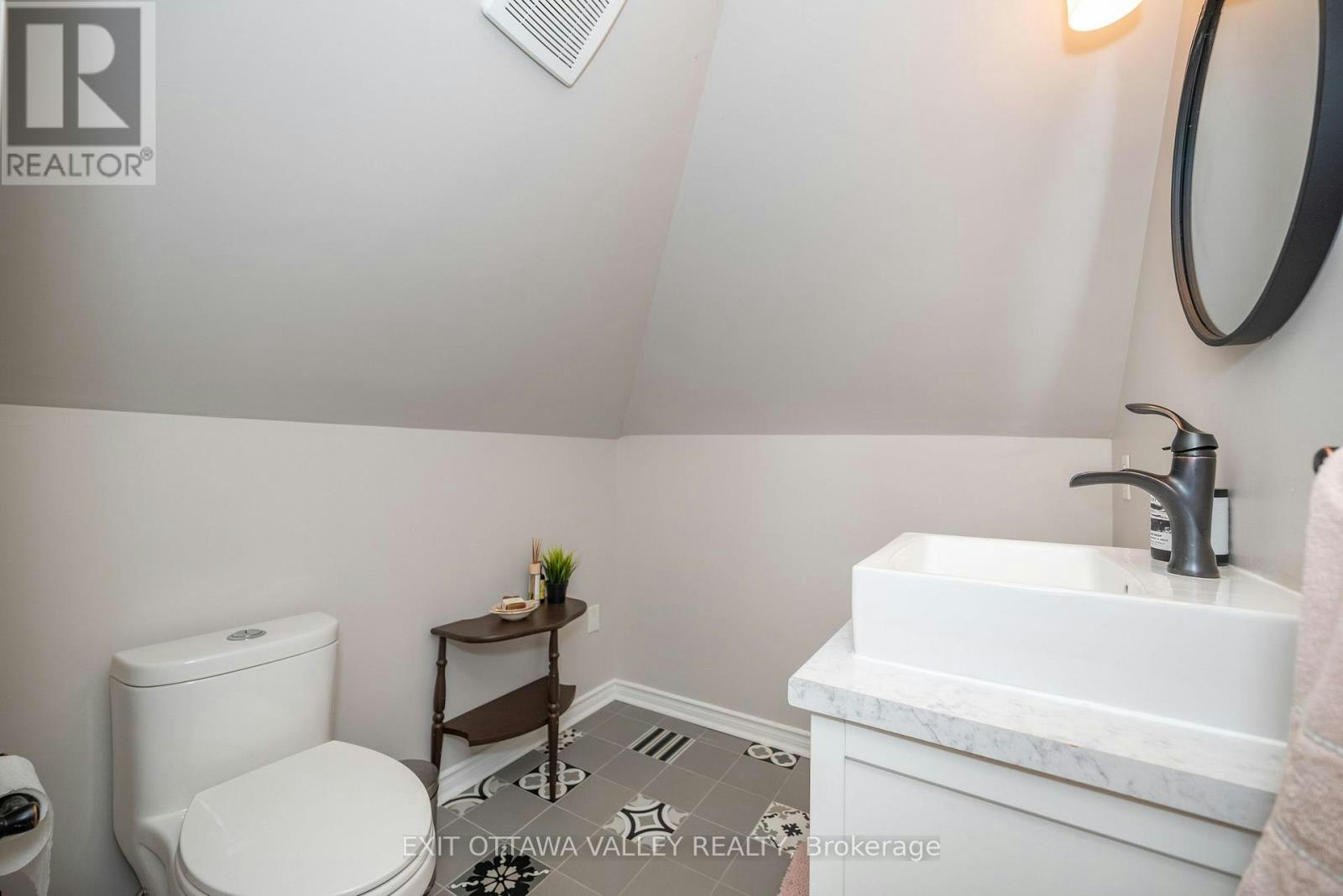 12476 60 Highway, North Algona Wilberforce, ON, K0J 1X0 - 15