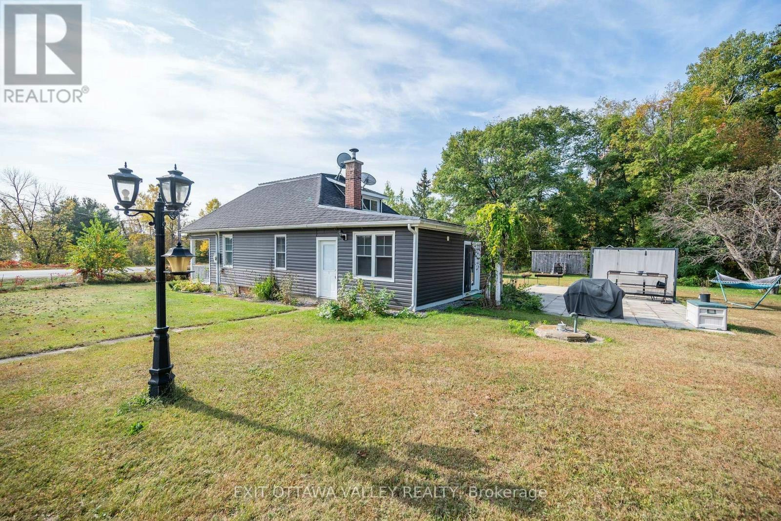 12476 60 Highway, North Algona Wilberforce, ON, K0J 1X0 - 4