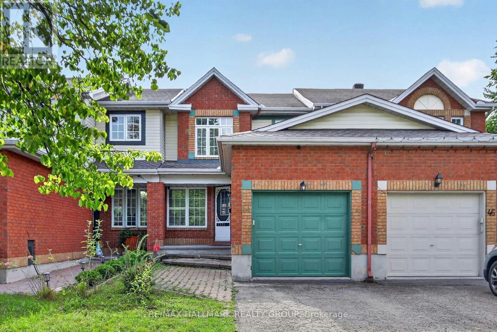 44 Drumso Street, Ottawa, ON, K1T 3X9