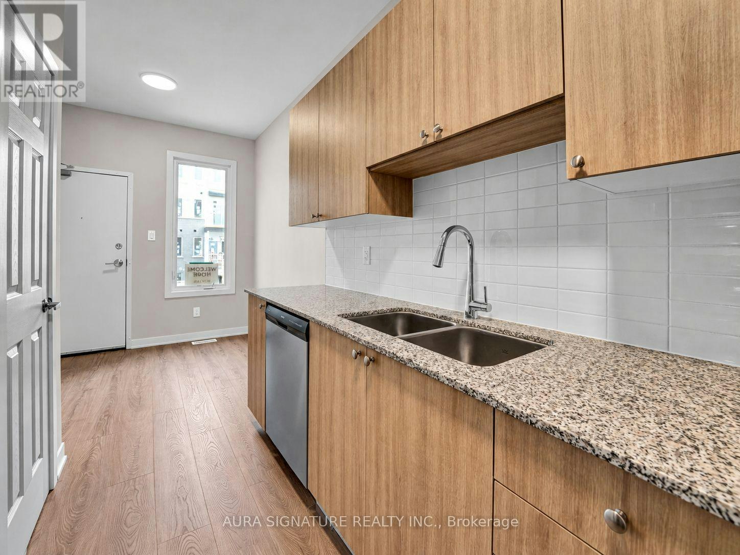 820 Utopie Private, Ottawa, ON, K1W 0Y4 - 2