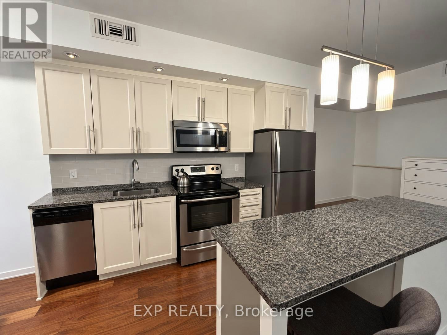 414-238 Besserer Street, Ottawa, ON, K1N 6B1 - 2
