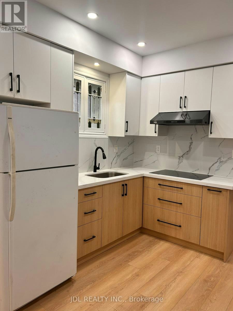 MAIN-4750 Saint Lawrence Avenue, Niagara Falls, ON, L2E 3X9 - 5