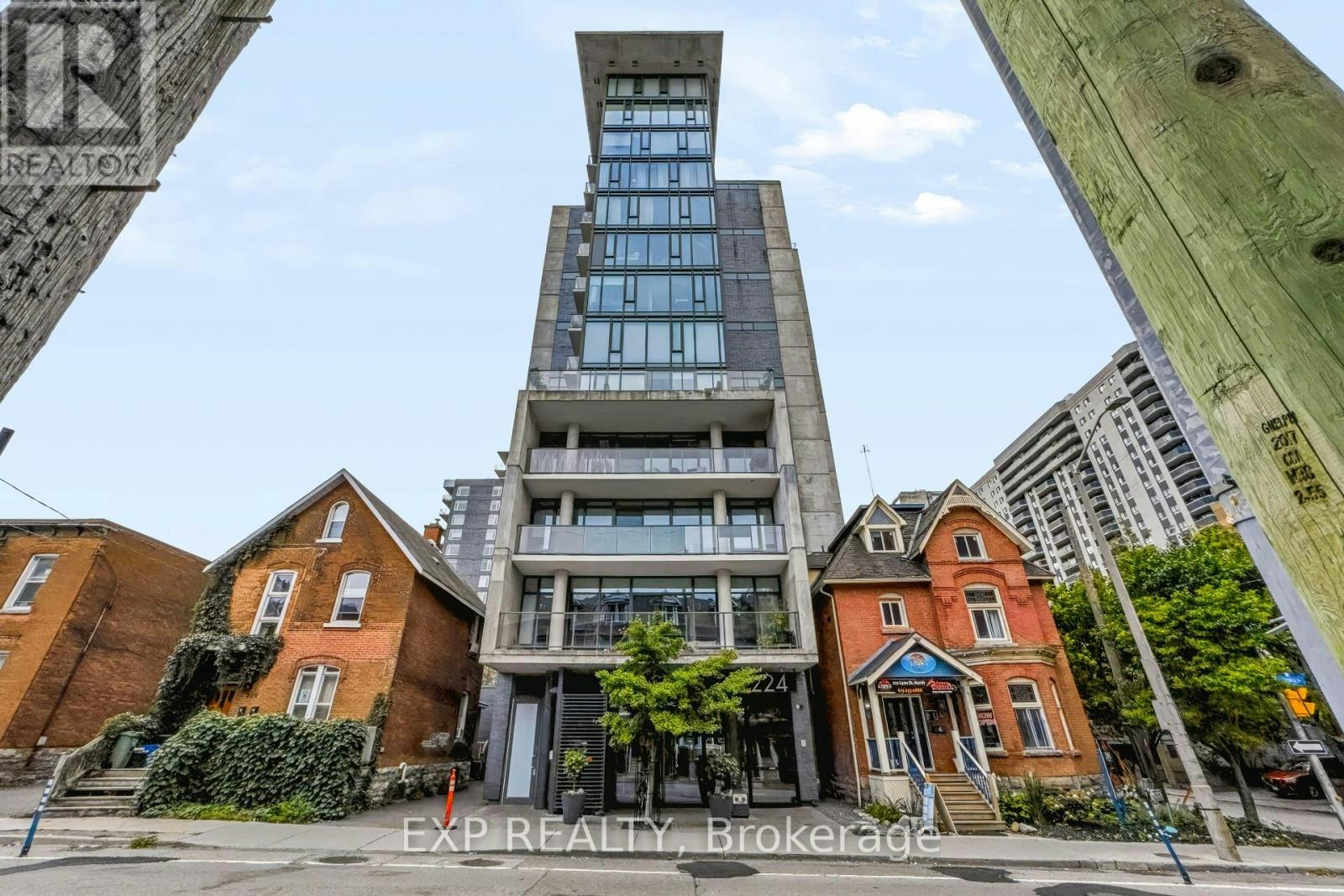 301-224 Lyon Street N, Ottawa, ON, K1R 0C1