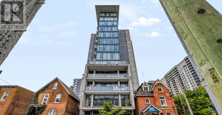 301-224 Lyon Street N, Ottawa, ON, K1R 0C1