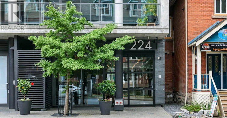 301-224 Lyon Street N, Ottawa, ON, K1R 0C1 - 2