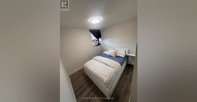 12-99 Bellevue Avenue, Toronto, ON, M5T 2N8 - 6